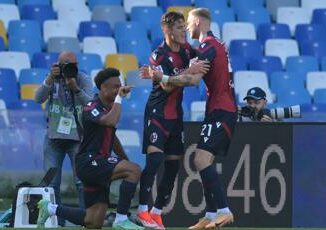 Napoli Bologna 0 2 gol di Ndoye e Posch Thiago Motta vede la Champions