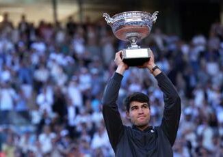 Alcaraz vince Roland Garros Zverev ko al quinto set in finale