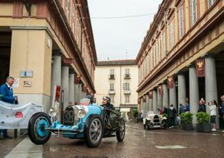 Automobilismo 1000 Miglia gli equipaggi in rotta verso Genova