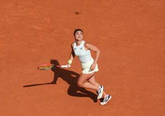 Impresa Paolini al Roland Garros domina Andreeva e vola in finale contro Swiatek