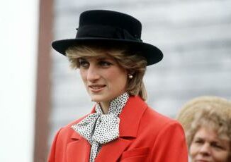 Allasta le lettere di Lady Diana alla governante le missive scritte a mano