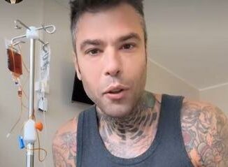 Fedez Nessun abuso di alcool e droghe sono ricoverato per emorragia interna