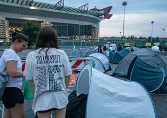 Generazione accampati pronti a tutto per la prima fila ai concerti