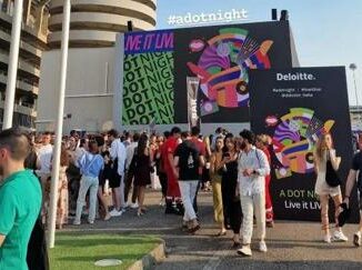 Milano ieri a San Siro festa aziendale di Deloitte con concertone