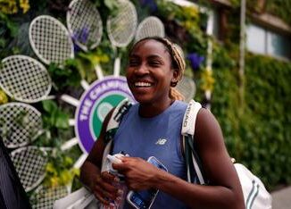 Parigi 2024 Coco Gauff portabandiera Usa con LeBron James