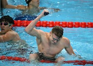 Parigi 2024 Marchand doppio oro e Pan record il nuoto accende le superstar