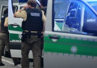 Germania attacco con coltello a Solingen morti e feriti alla festa cittadina