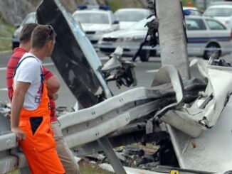 Incidente su A1 pullman contro guard rail un morto e 15 feriti