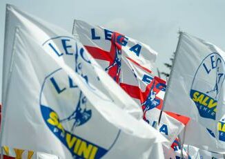 Ius soli Lega contro Forza Italia Legge su cittadinanza va bene cosi. La replica