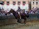 Palio di Siena trionfo Lupa chi e Velluto il fantino che ha vinto