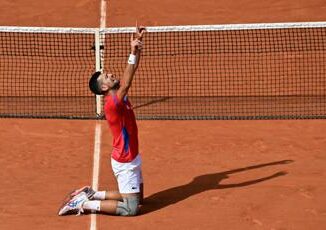 Parigi 2024 Djokovic oro nel tennis Alacaraz battuto in finale re Nole ha vinto tutto