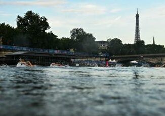 Parigi 2024 Senna di nuovo sporca annullato allenamento triathlon misto