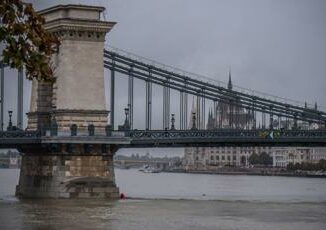 Almeno 18 morti per tempesta Boris dighe a rischio e citta evacuate