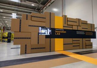 Amazon al via le visite guidate a Operations innovation lab di Vercelli