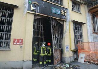 Incendio in emporio cinese a Milano Procura E doloso