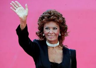 Sophia Loren reunion familiare a Roma per i suoi 90 anni