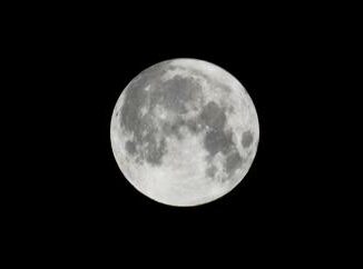 Superluna ed eclissi parziale in Italia il doppio spettacolo da non perdere