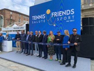 Torino sport e prevenzione debuttano in piazza Castello con Tennis Friends