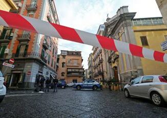 A Napoli i funerali di Emanuele Tufano il 15enne ucciso in una sparatoria