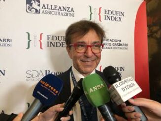 Finanza Passero Alleanza Assicurazioni Italia piani bassi in educazione in classifica Ocse