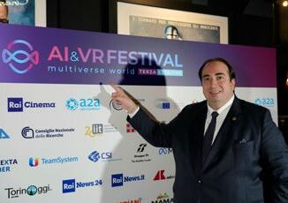 Ia Ferrieri Angi Straordinario successo AIVR Festival Multiverse World