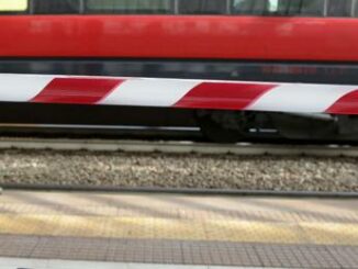 Milano 38enne muore travolto da treno a Rescaldina