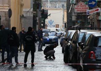 Quindicenne ucciso a Napoli attesa per lautopsia le indagini