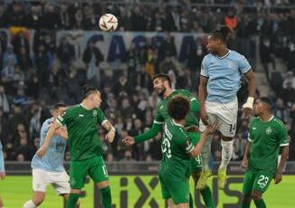 Europa League la traversa frena la Lazio e finisce 0 0 con il Ludogorets