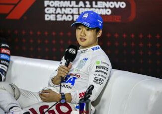 Gp Las Vegas Tsunoda bloccato in dogana Forse perche indossavo pigiama