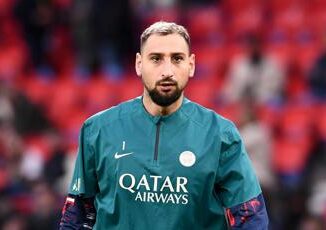 Psg scoppia il caso Donnarumma ora rischia la panchina