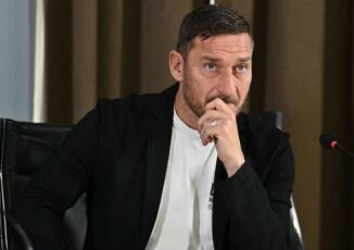 Totti Non so se tornero alla Roma. Presidente Figc Io voto Del Piero