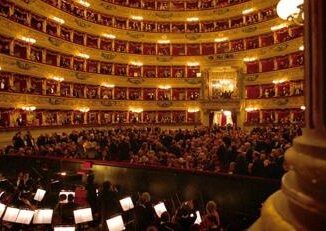 Dietro le quinte della Prima alla Scala. Il racconto di una maschera