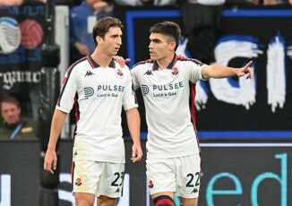 Genoa il rumeno Dan Socu e il nuovo proprietario del club