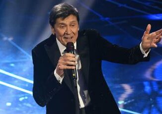 Gianni Morandi compie 80 anni Quanta strada abbiamo fatto