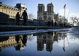 Notre Dame oggi riapertura dopo lincendio da Trump a Zelensky i leader alla cerimonia