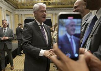 Usa Bill Clinton ricoverato in ospedale