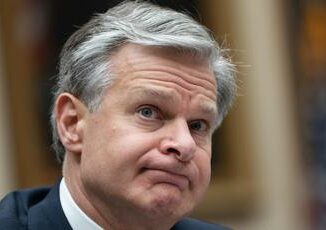 Usa a gennaio le dimissioni del direttore dellFbi Chris Wray