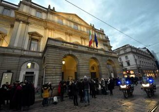 Viva la pace. Il messaggio di Marco Vizzardelli il loggionista antifascista per la prima della Scala