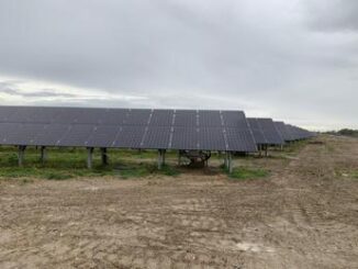 Adr inaugura limpianto Solar Farm 55mila pannelli lungo 25 km