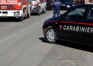 Corpo carbonizzato nellauto in fiamme scatta indagine a Riccione