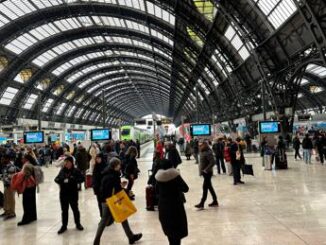 Treni fermi a Milano i passeggeri In attesa da ore sembra un inferno