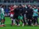 Milan Feyenoord scintille e rissa al fischio finale Video