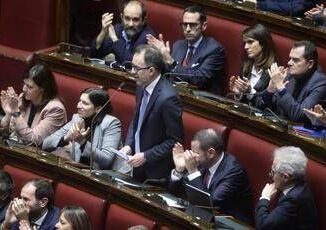 Santanche e caso Visibilia opposizioni puntano Meloni E ricattata dalla ministra